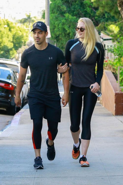 Sophie Turner and Joe Jonas Out Hiking at Runyon Canyon Park in Hollywood Hills 1