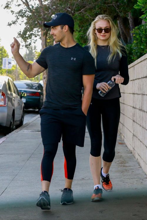 Sophie Turner and Joe Jonas Out Hiking at Runyon Canyon Park in Hollywood Hills 7