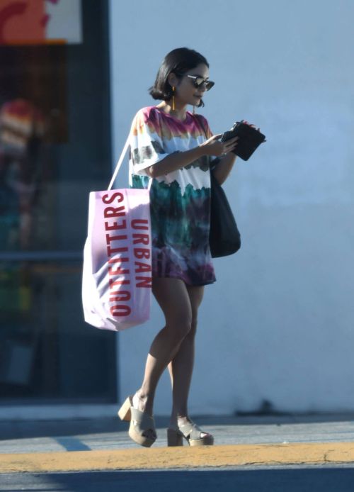 Vanessa Hudgens Leaves Urban Outfitters in Los Angeles 1