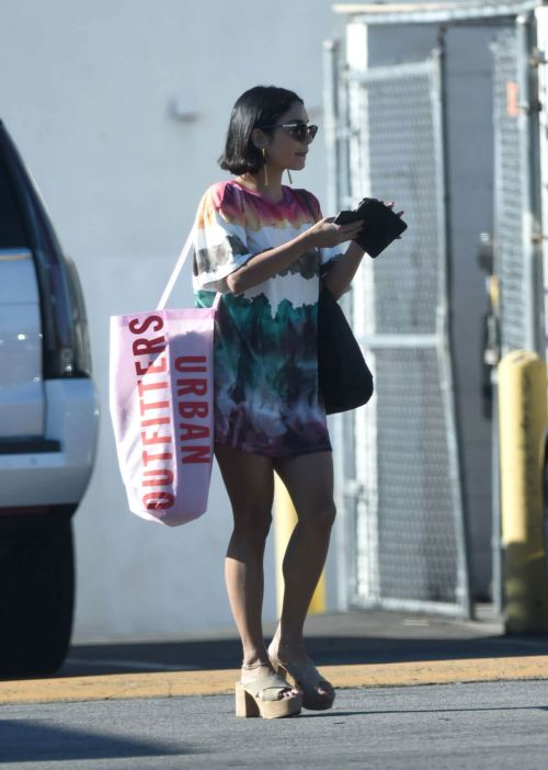 Vanessa Hudgens Leaves Urban Outfitters in Los Angeles 4