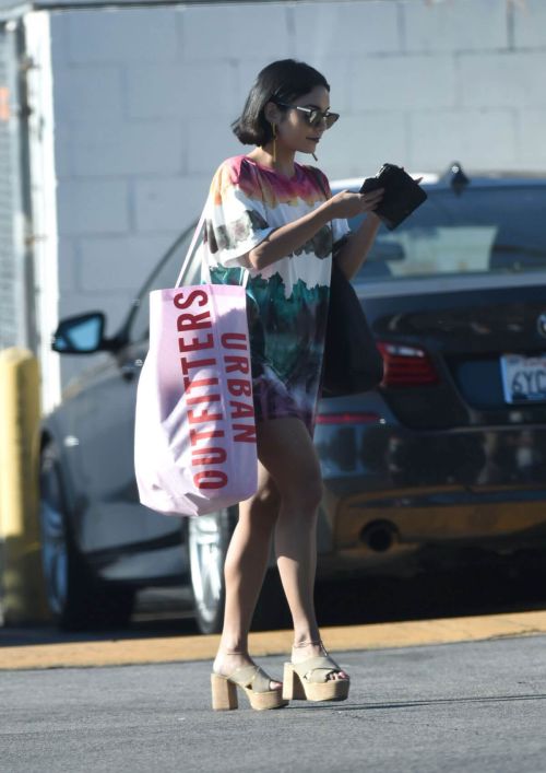 Vanessa Hudgens Leaves Urban Outfitters in Los Angeles 6