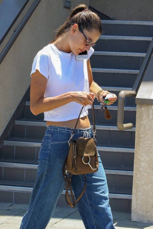 Alessandra Ambrosio Leaves a Skin Care Salon in Encino Photos 2