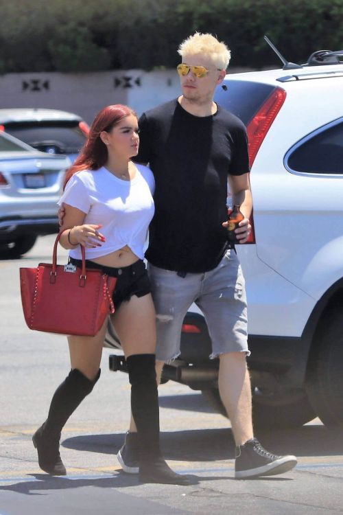 Ariel Winter Stills Out and About in Studio City 10