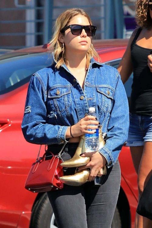 Ashley Benson Heading to a Nail Salon in Studio City Photos 4