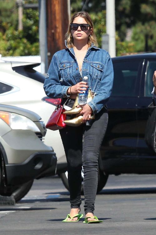 Ashley Benson Heading to a Nail Salon in Studio City Photos 7