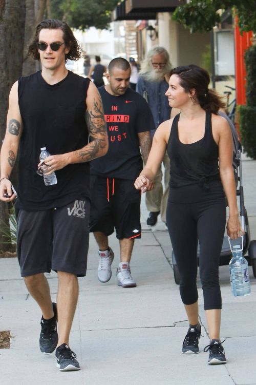 Ashley Tisdale and Christopher French Heading to a Gym in Studio City Photos 8