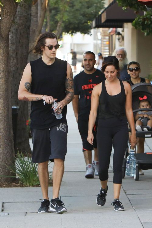 Ashley Tisdale and Christopher French Heading to a Gym in Studio City Photos 10