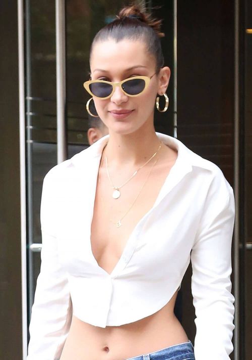 Bella Hadid Stills in Jeans Leaves Her Apartment in New York