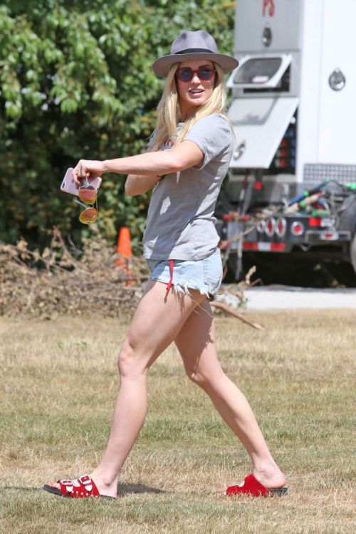 Caity Lotz on the Set of Legends of Tomorrow in Vancouver Photos