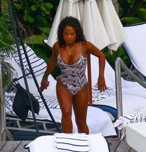 Christina Milian Stills in Swimsuit at Her Hotel in Miami 2