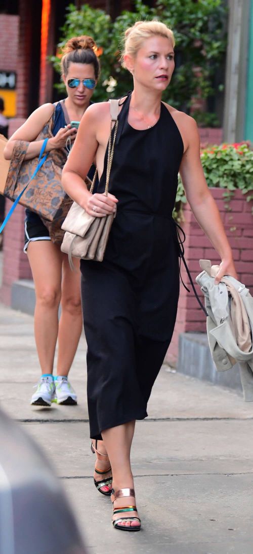 Claire Danes Stills Out and About in New York