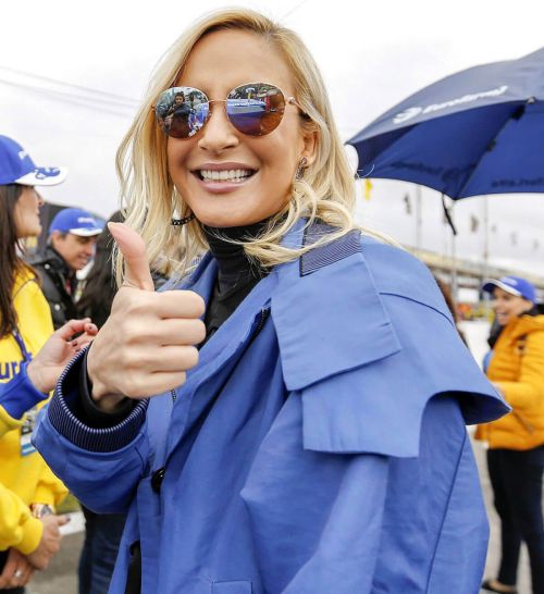 Claudia Leitte Stills at The Stock Car in Curitiba, Brazil 2