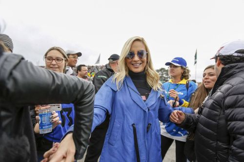 Claudia Leitte Stills at The Stock Car in Curitiba, Brazil 5