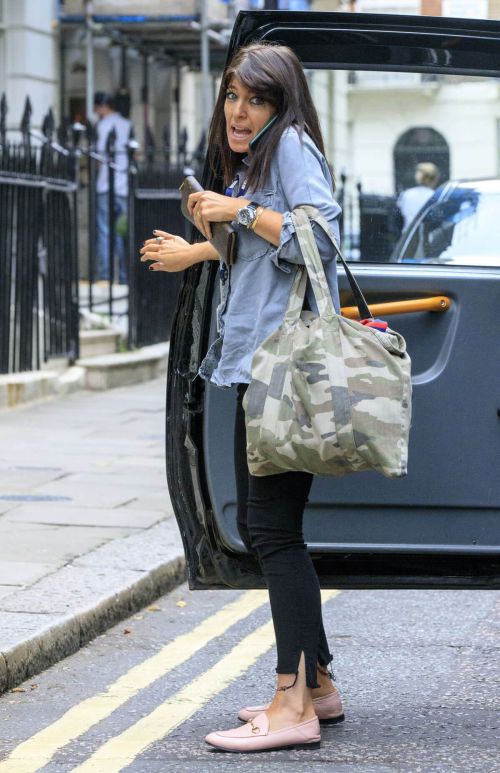 Claudia Winkleman Photos at Her Home in London 3