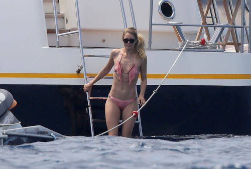 Doutzen Kroes in Bikini on a Yacht in France Photos 7