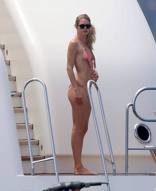 Doutzen Kroes in Bikini on a Yacht in France Photos 11