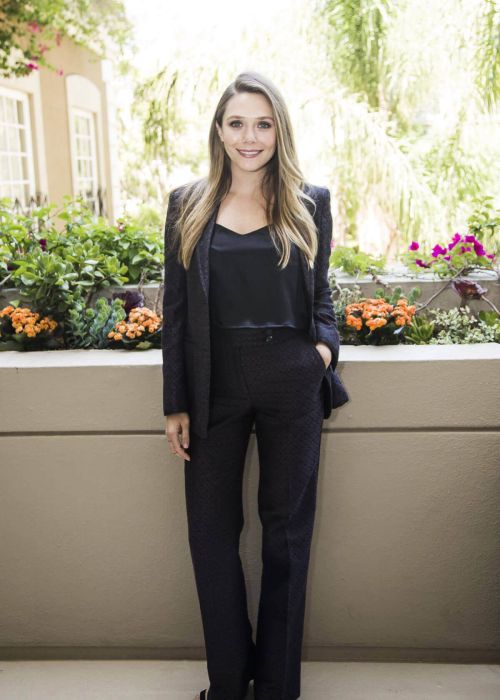 Elizabeth Olsen Stills at Wind River Photocall in Los Angeles 12