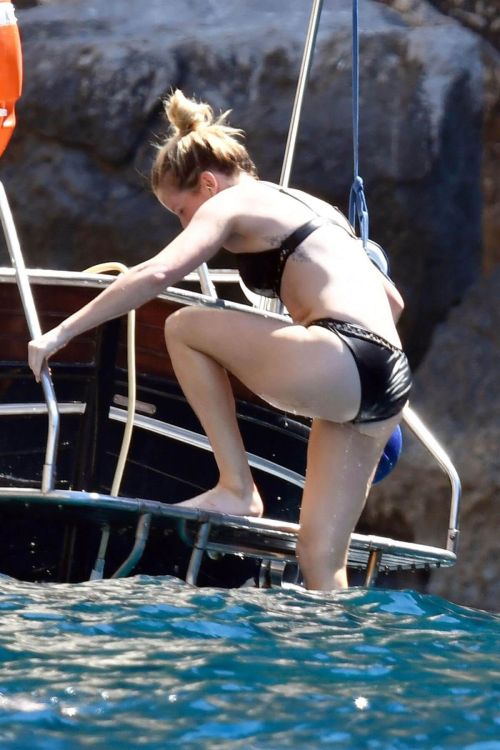 Ellie Goulding Stills in Bikini at a Boat in Capri 3