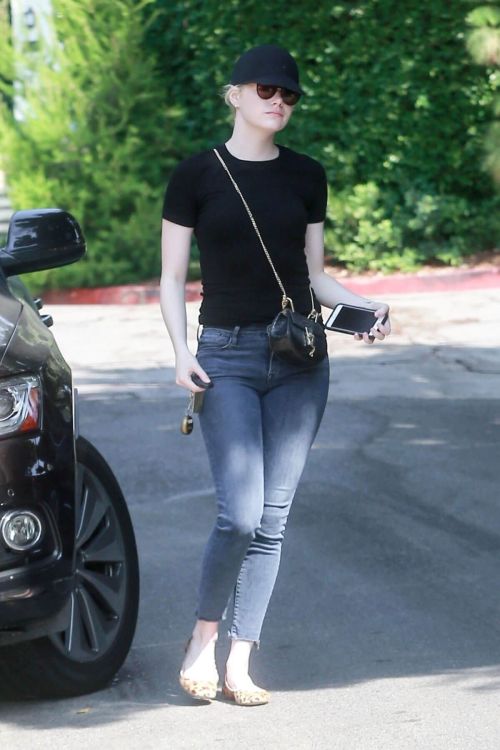 Emma Stone Stills Out and About in Los Angeles 2