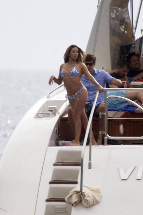 Eva Longoria in Bikini at a Yacht in Mallorca Photos 4