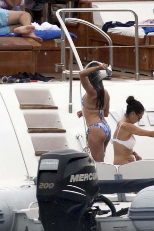 Eva Longoria in Bikini at a Yacht in Mallorca Photos 6