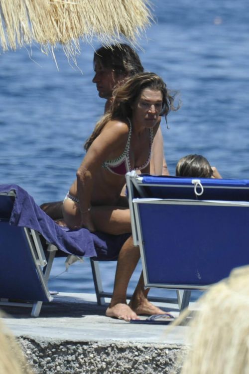 Fiona Swarovski Stills in Bikini at a Beach in Hotel Regina in Ischia 4