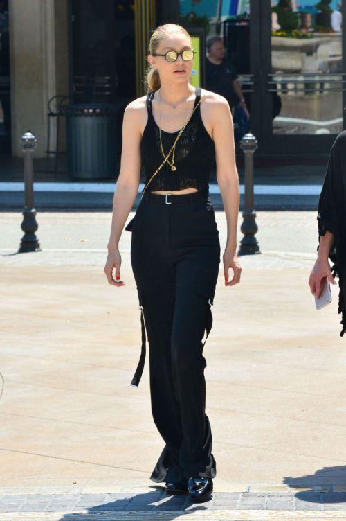 Gigi Hadid Shopping Stills at The Grove in Los Angeles 5