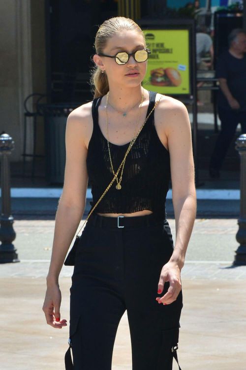 Gigi Hadid Shopping Stills at The Grove in Los Angeles 6