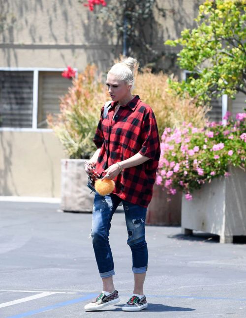 Gwen Stefani Stills Out in Los Angeles 7