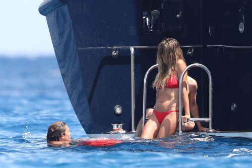 Heidi Klum in Bikini at a Yacht in Saint Tropez Photos 19