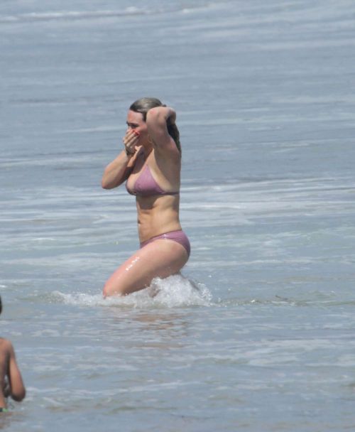 Hilary Duff Stills in Bikini on the Beach in Malibu 3