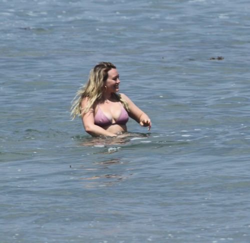 Hilary Duff Stills in Bikini on the Beach in Malibu 11