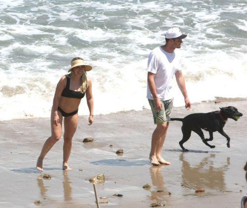 Hilary Duff Stills in Bikini at a Beach in Malibu 13