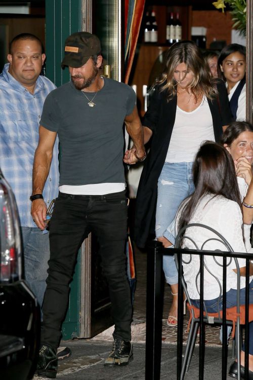 Jennifer Aniston Stills Leaves Sant Ambroeus Restaurant in New York 1