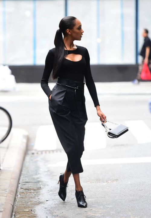 Jourdan Dunn on the Set of a Photoshoot in New York Photos 1