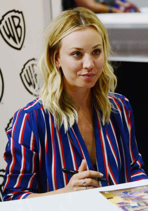 Kaley Cuoco at The Big Bang Theory Panel at Comic-con International in San Diego 8