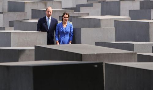 Kate Middleton Stills at Brandenburg Gate in Berlin 9