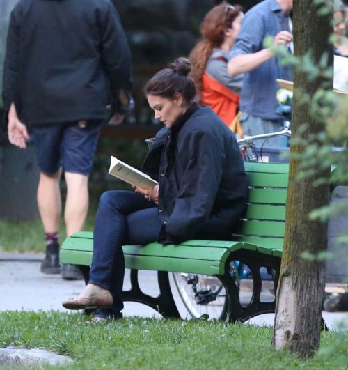 Katie Holmes Stills on the Set of The Gift in Montreal 4