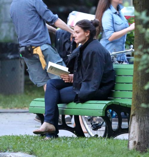 Katie Holmes Stills on the Set of The Gift in Montreal 6