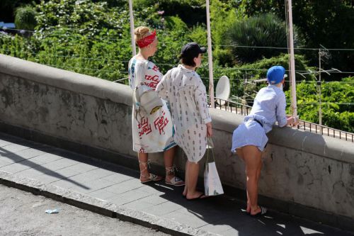 Katy Perry Stills on Vacation in Capri Images 5