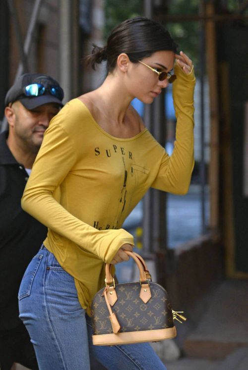 Kendall Jenner Out and About in New York Photos 1