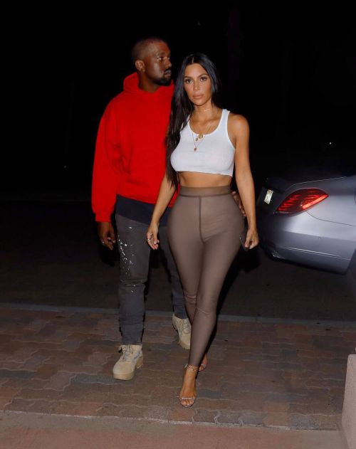 Kim Kardashian and Kanye West Out in Sherman Oaks 4