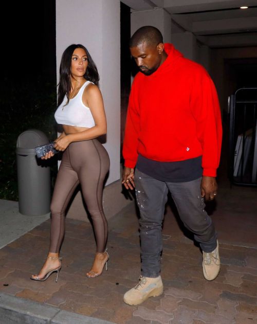 Kim Kardashian and Kanye West Out in Sherman Oaks 10