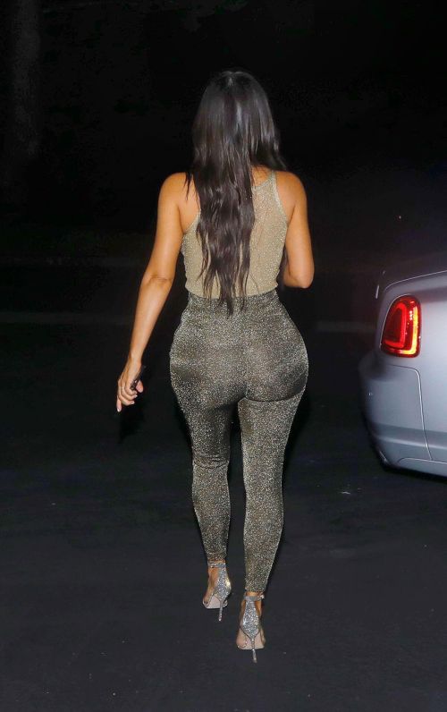 Kim Kardashian Stills Leaves La Scalla Restaurant in Beverly Hills 5