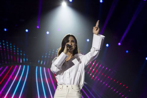 Lena Meyer-Landrut Stills Performs at Global Citizen Festival in Hamburg 1