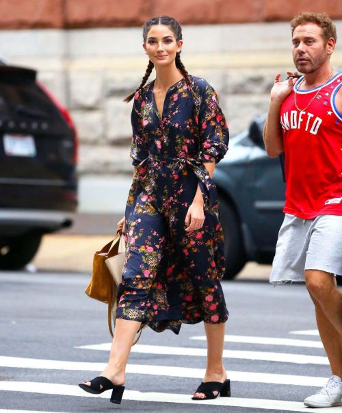 Lily Aldridge Out and About in New York Photos 4