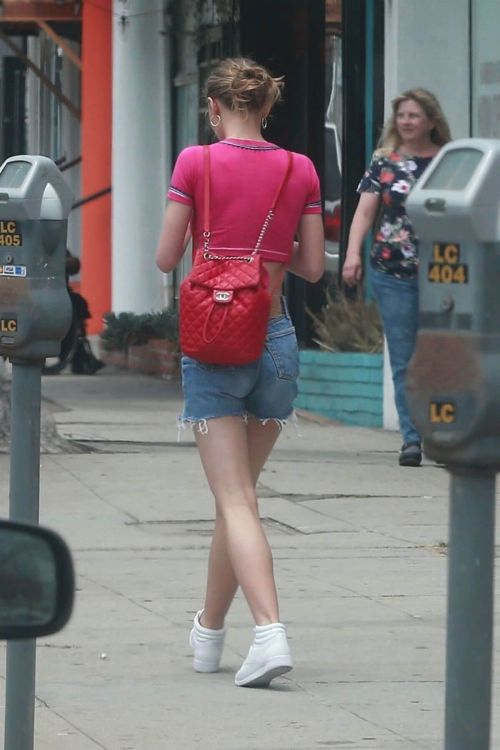 Lily-Rose Depp Stills at Out For Lunch With a Friend in Los Angeles 5