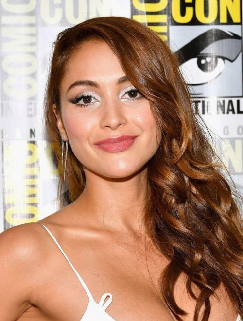 Lindsey Morgan Stills at The 100 Panel at Comic-con in San Diego 3