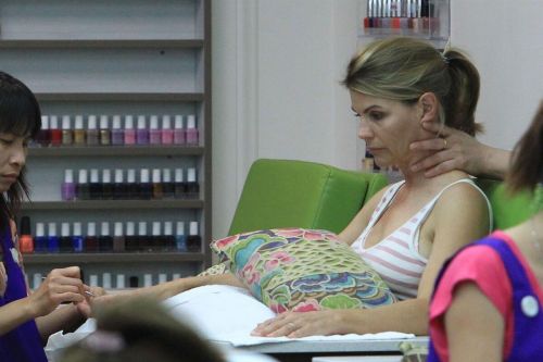 Lori Loughlin Stills at a Nail Salon in Beverly Hills 3