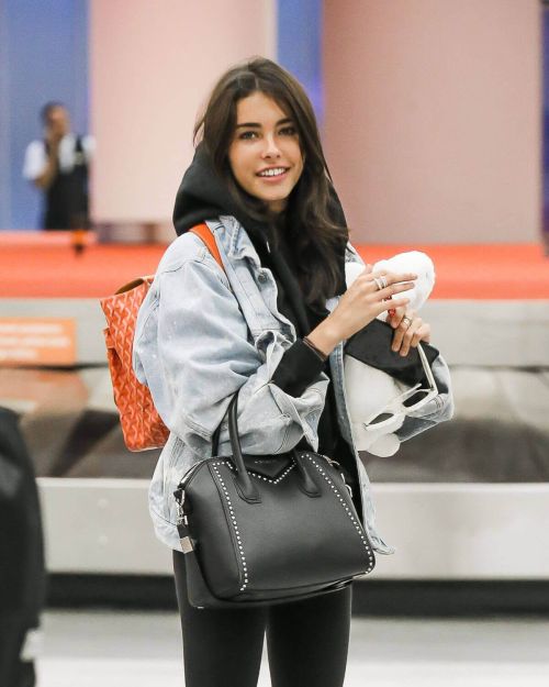 Madison Beer Stills at JFK Airport in New York 6